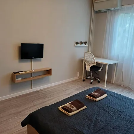 Maya's Airport Apartament