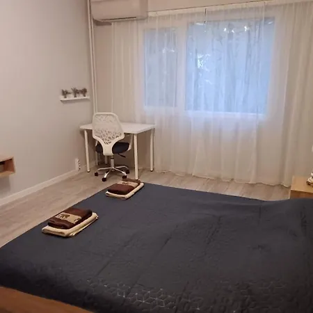 Maya's Airport Apartman *