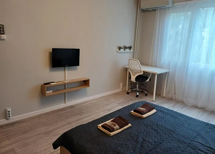 Maya's Airport Apartmán