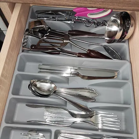 Апартамент Maya's Airport *